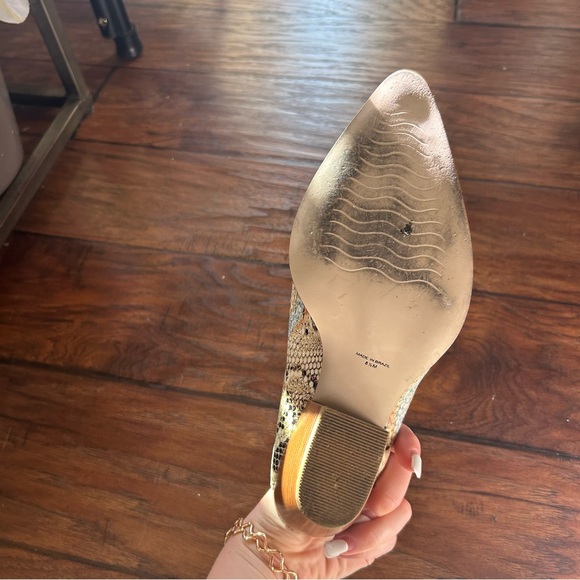 Matisse Women's Cammy Mule Shoes - Picture 5 of 9